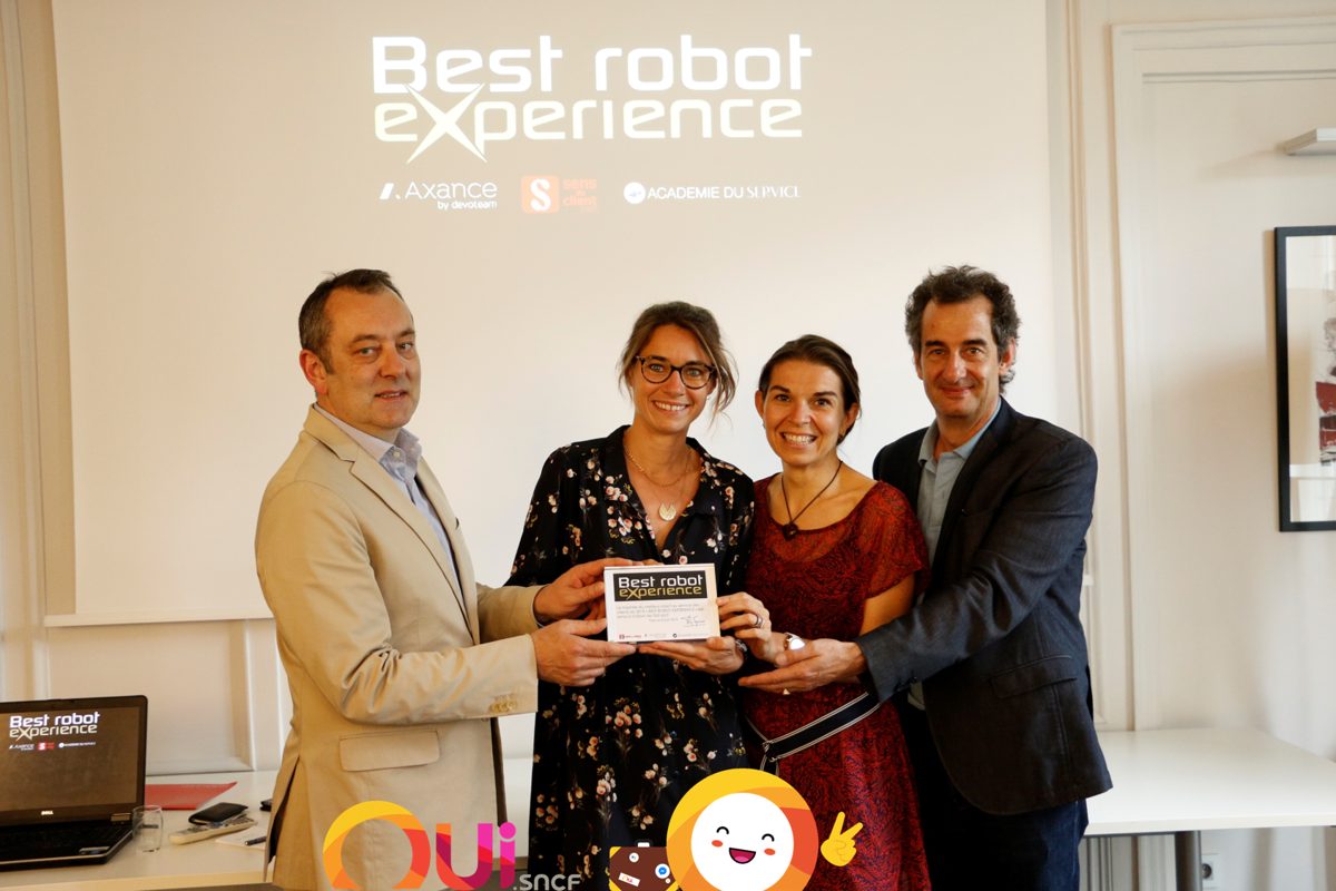 OUI.sncf team receiving the Best Robot Experience 2019 award